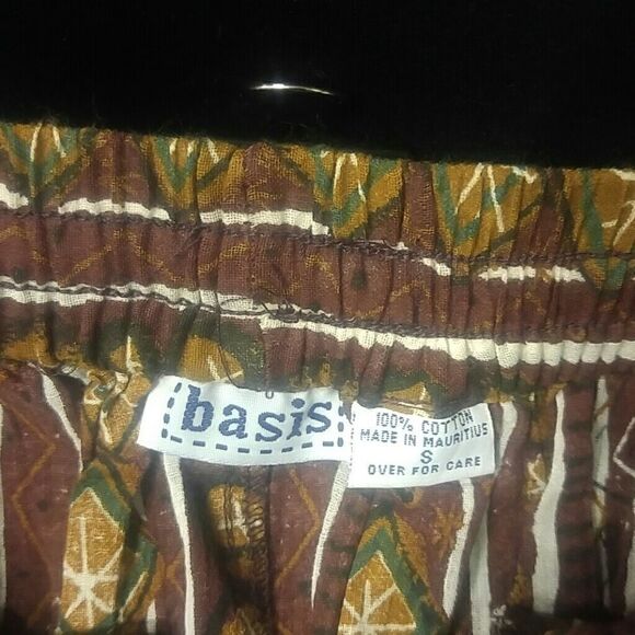 GIRLS FULL ELASTIC WAIST BERMUDA SHORT SMALL - Picture 4 of 4